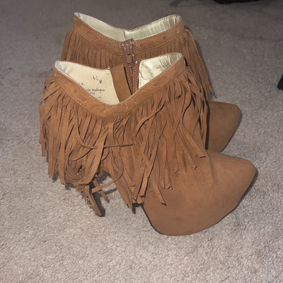 Privilege Lola Fringe ankle bootie. - Picture 4 of 7